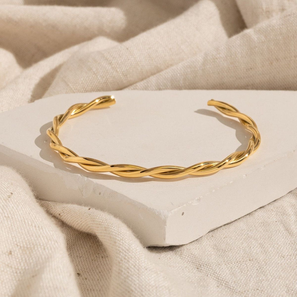 TANGALED CUFF BRACELET