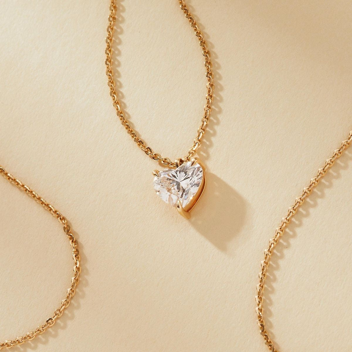 LOVESTRUCK NECKLACE