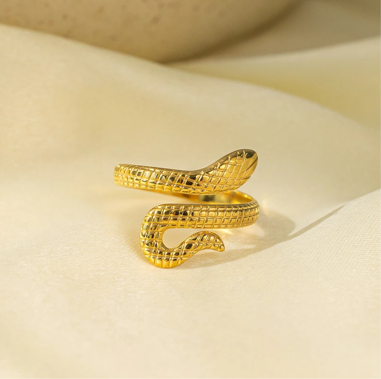 VENOM RING