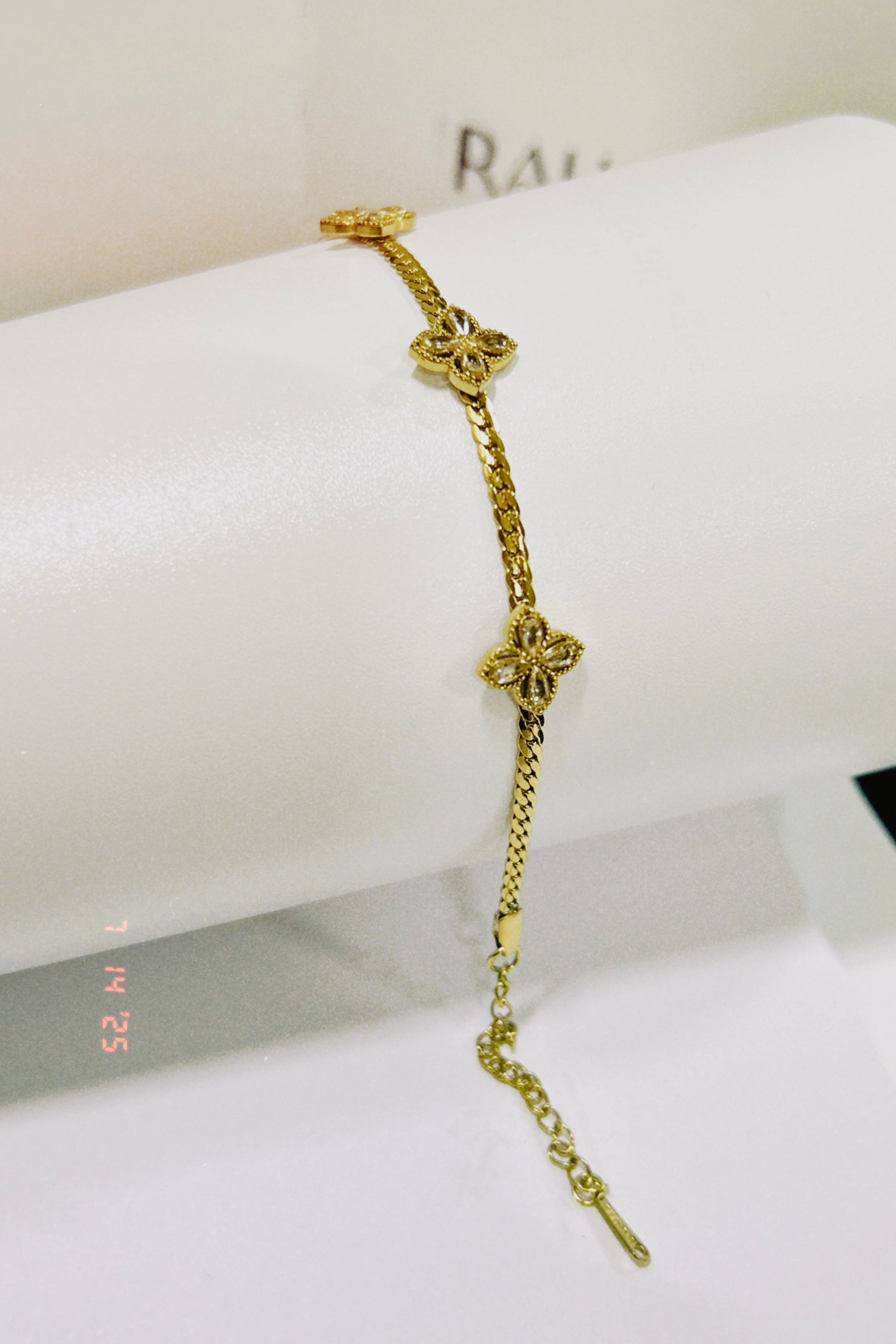FLOWER BLOOM BRACELET