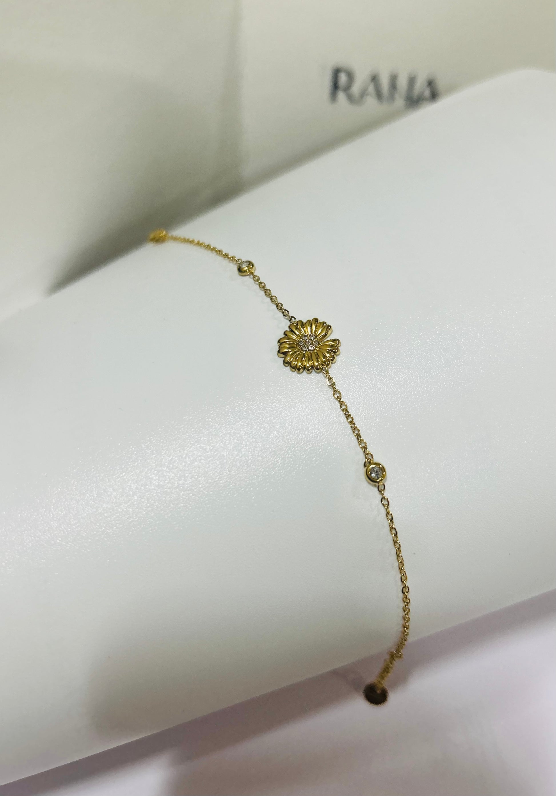 PETALS BRACELET