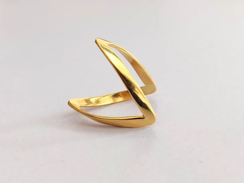 V RING