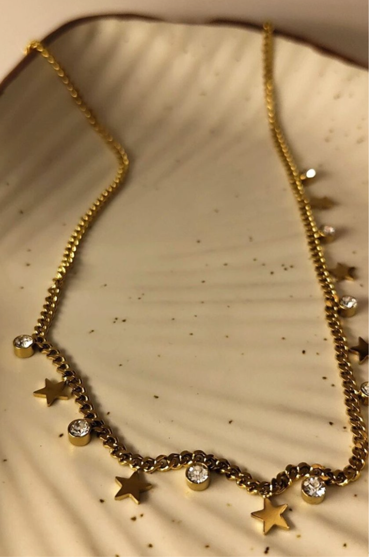 SHIMMER NECKLACE