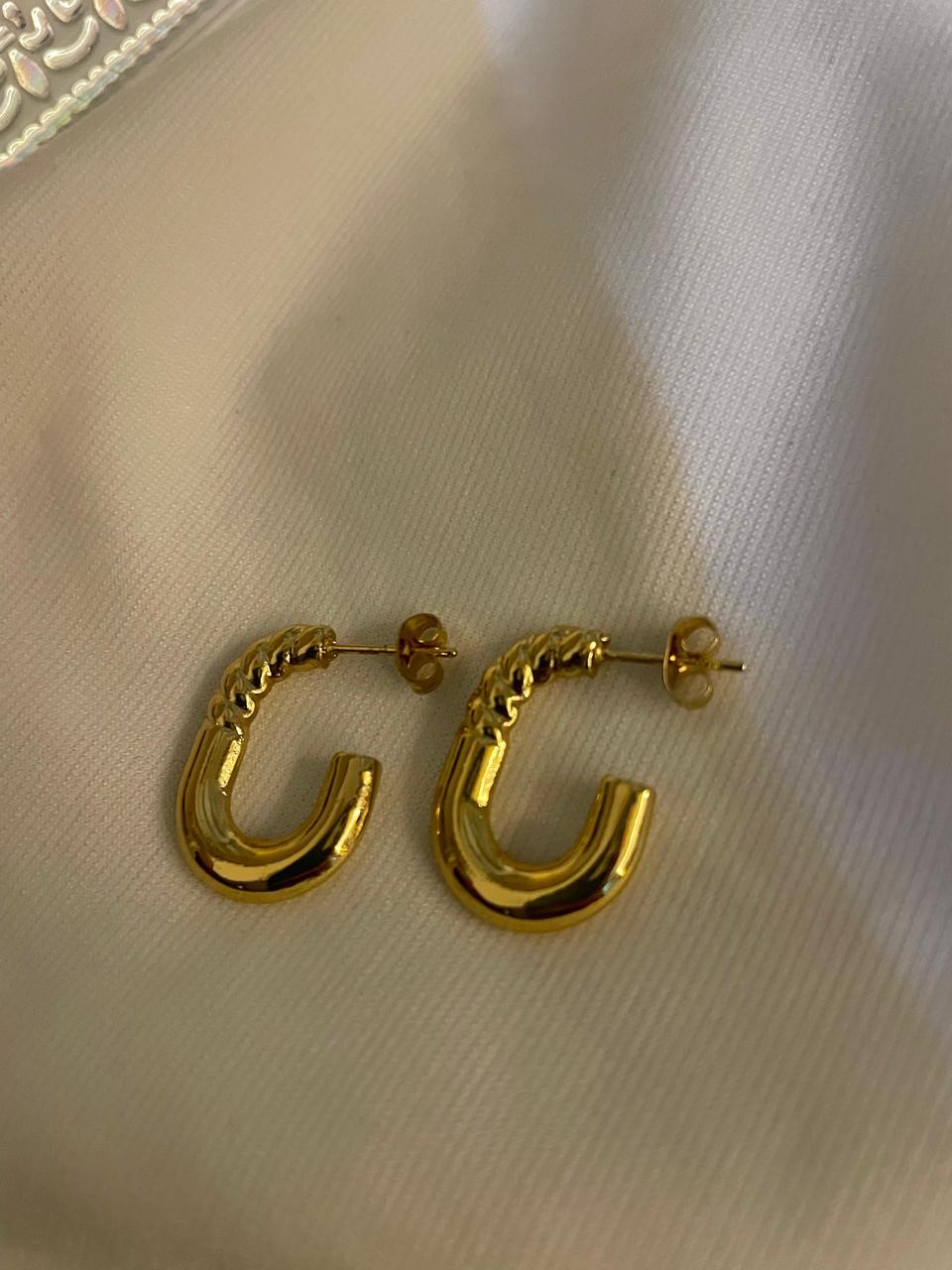 LOOP EARRINGS