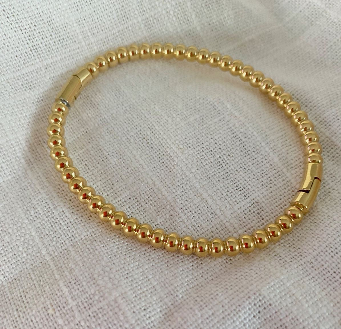 MINI DOTS CUFF BRACELET