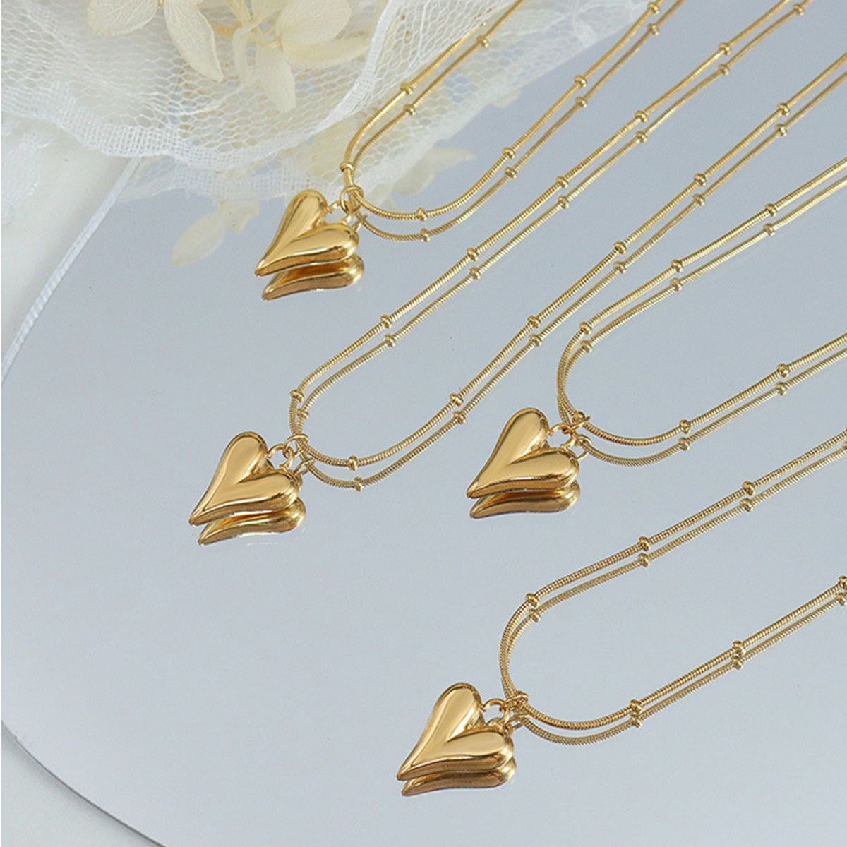 HEART TO HOLD NECKLACE