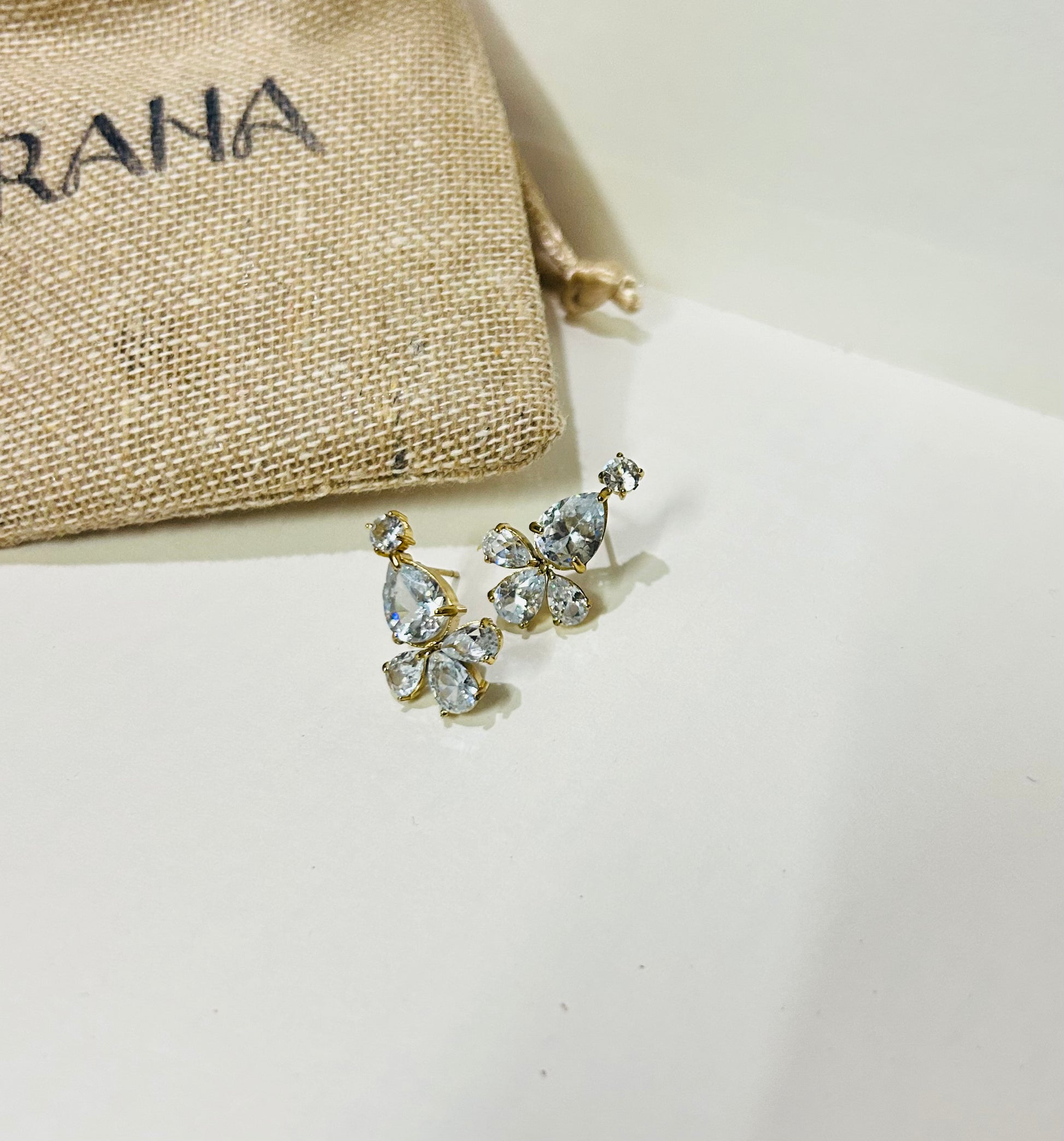 RAIN DROP EARRINGS