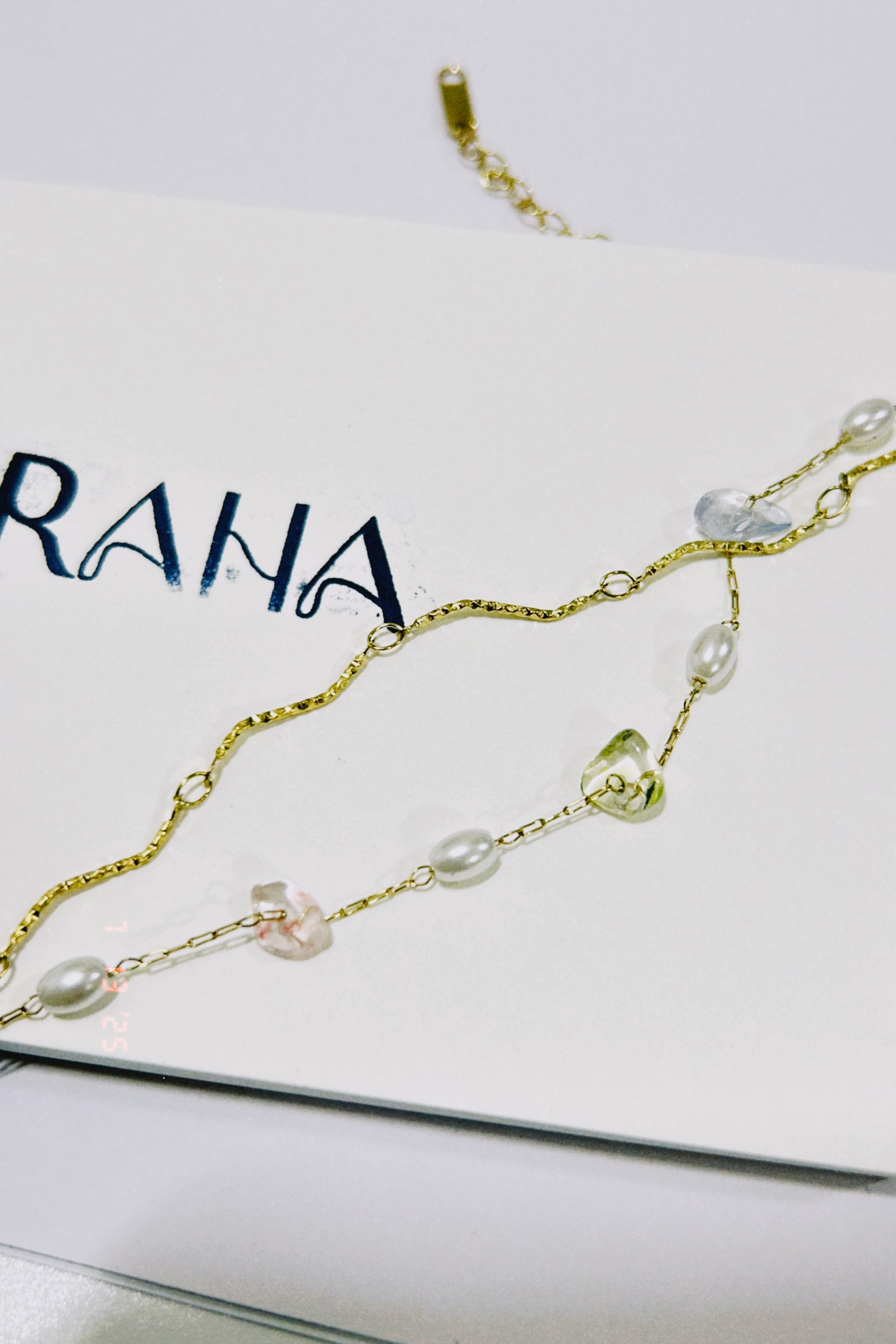 CRYSTAL CLEAR BRACELET