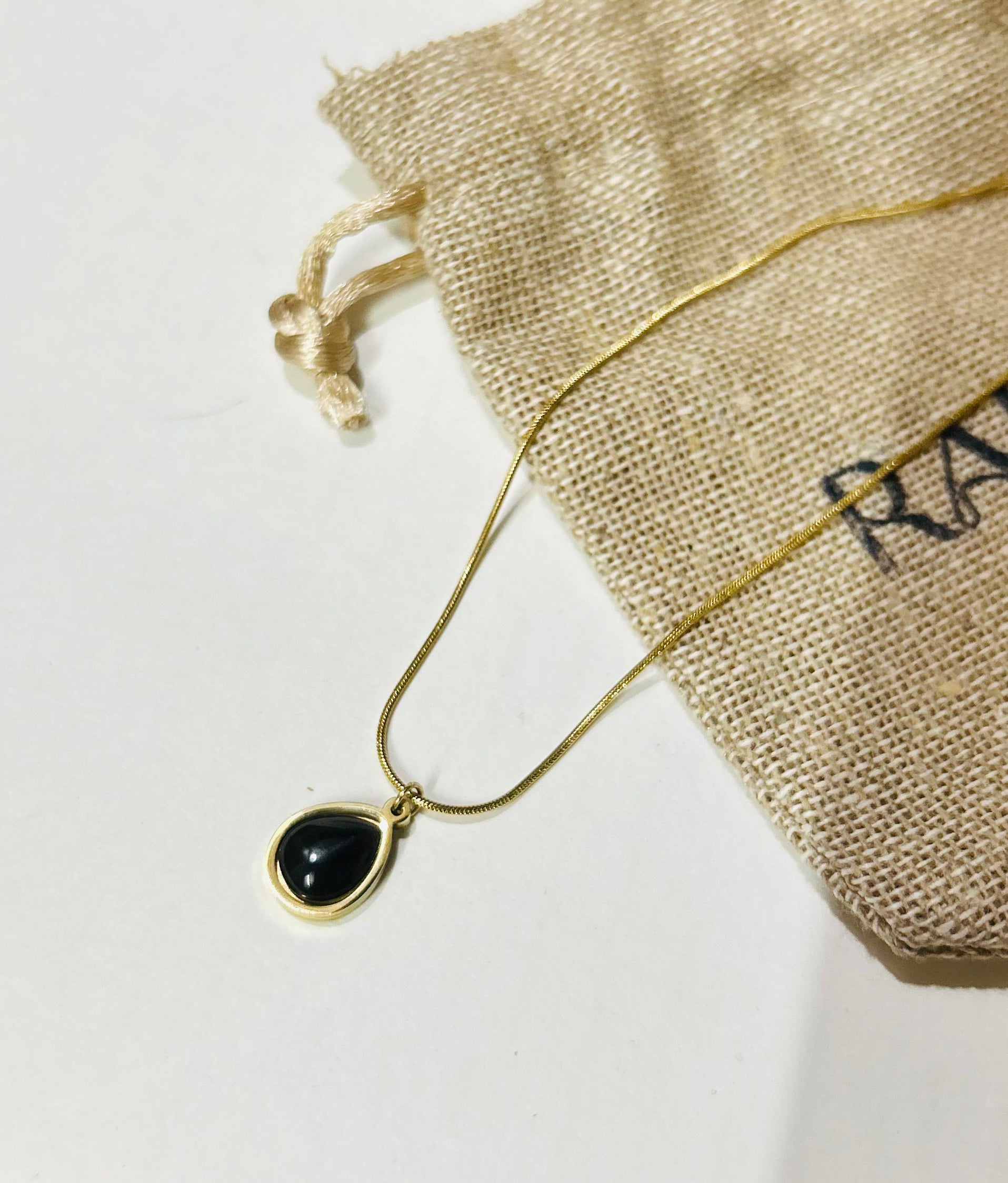 BLACK DROP CHAIN