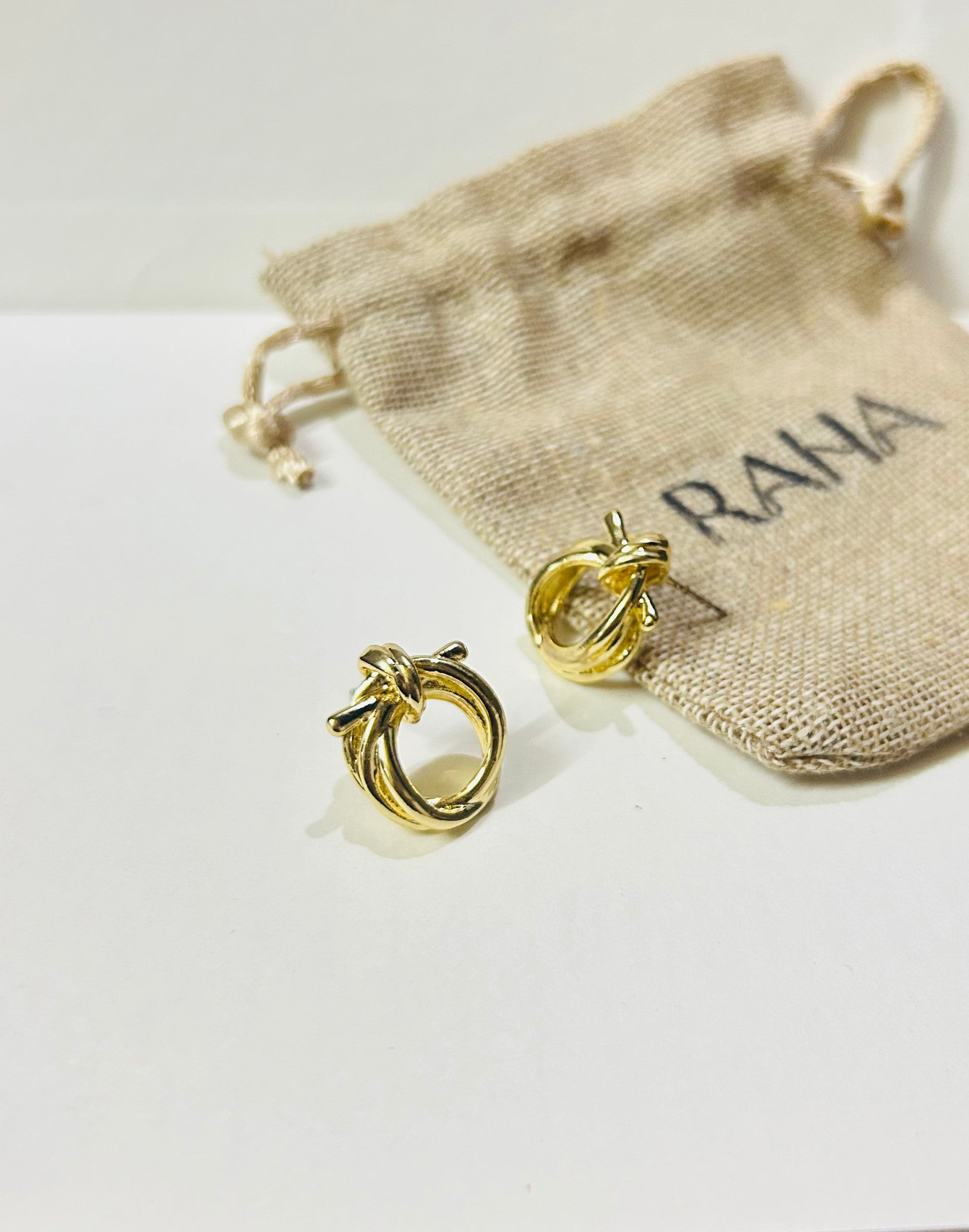 KNOT EARRINGS