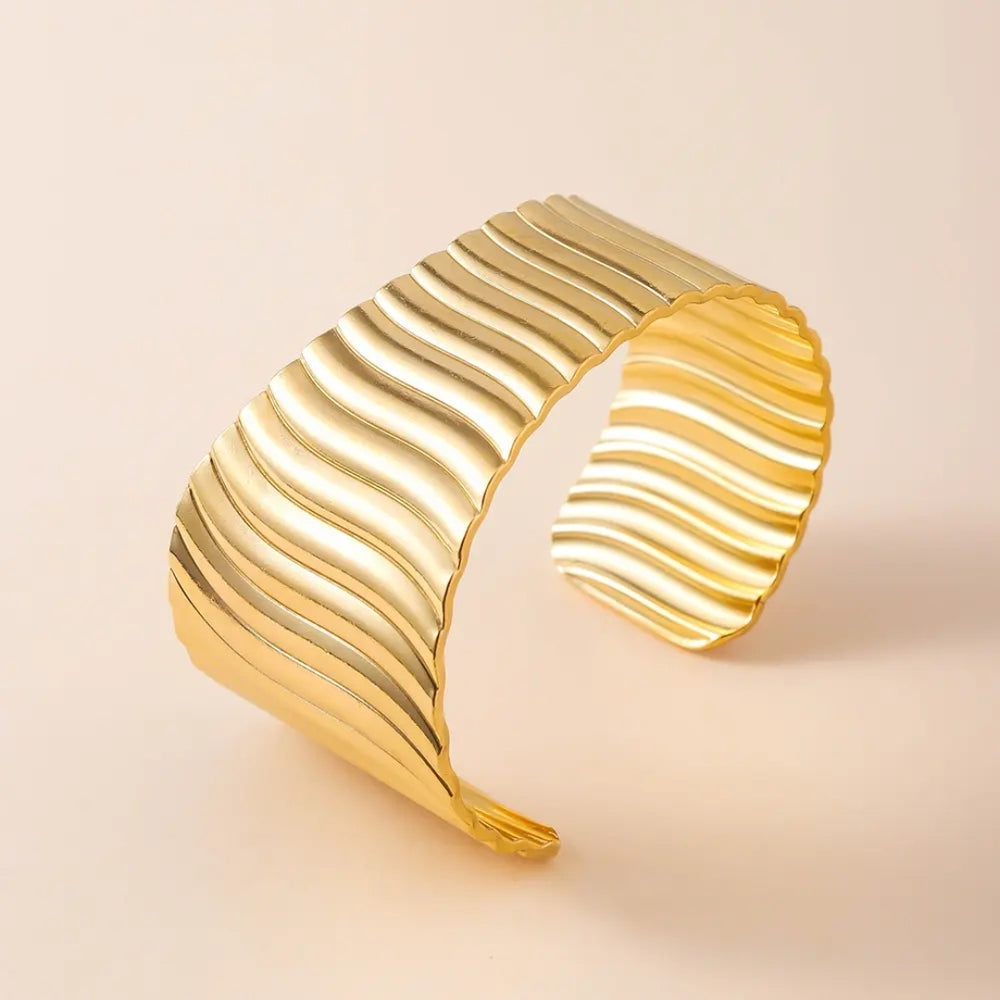 GRAIN OF GOLD CUFF BRACELET