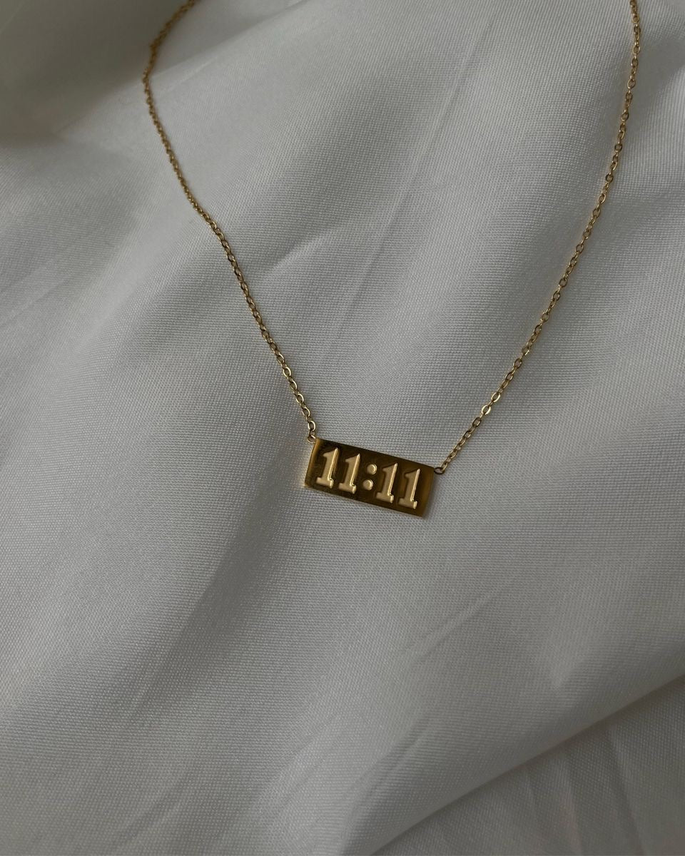 DREAM NECKLACE